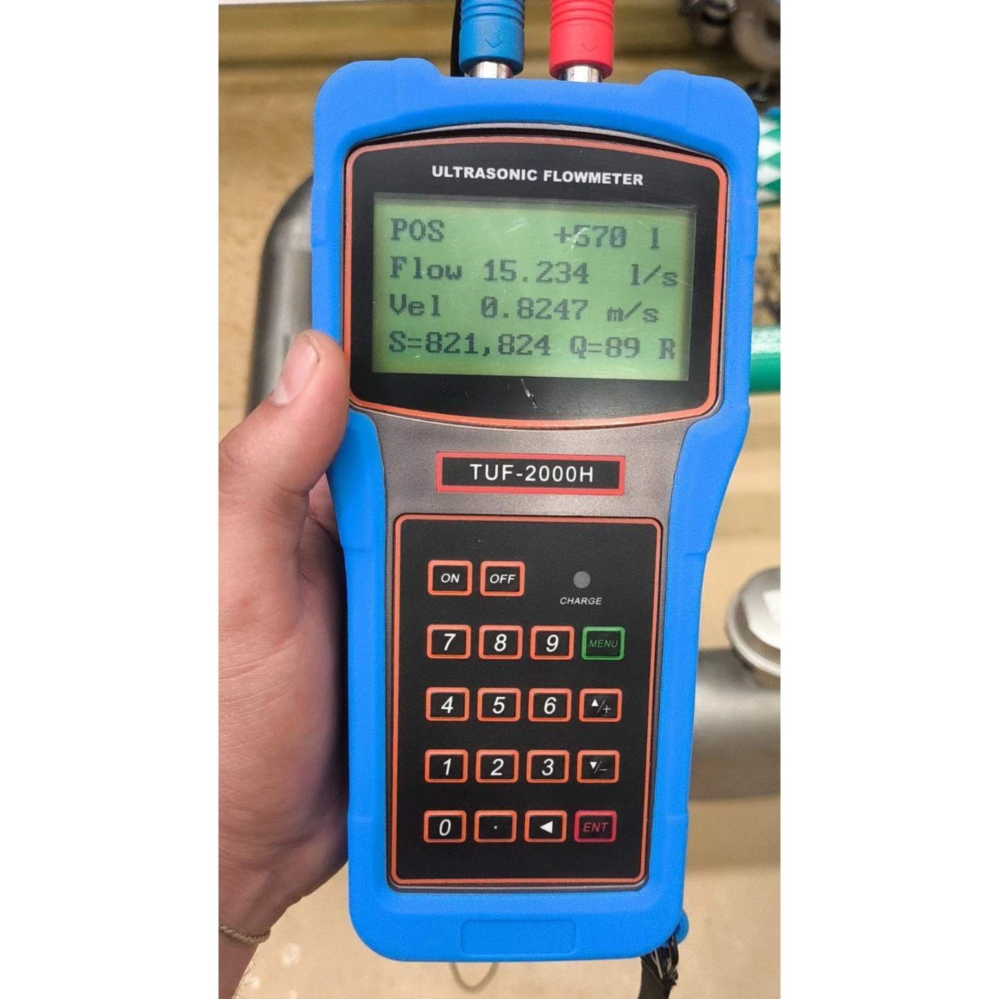 Contraste de caudal mediante caudalímetro ultrasónico portátil