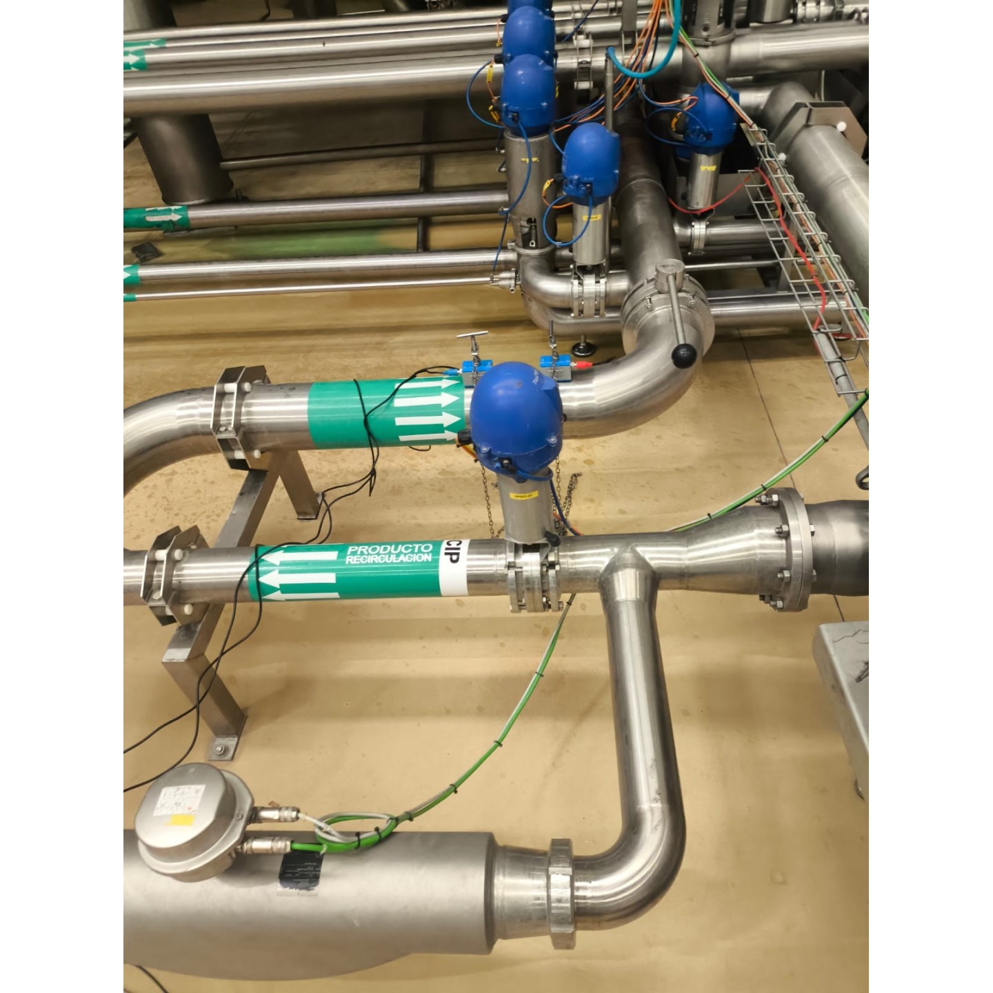 Contraste de caudal mediante caudalímetro ultrasónico portátil